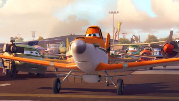 Dane Cook Is a Crop Duster Who Doesn't Believe He Can Fly (VIDEO)