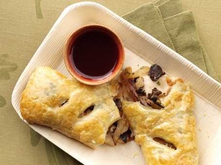 Turkey Puffs with Cranberry Cabernet Sauce