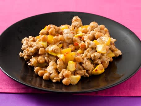 Image of Yellow Chicken & Chickpea Chili, Kitchen Daily