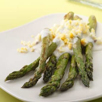 Image of Roasted Asparagus With Garlic-lemon Sauce, Kitchen Daily