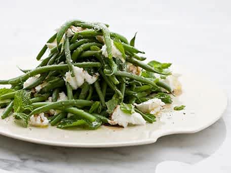 Green Beans with Mozzarella and Mint
