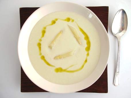 Creamy White Asparagus Soup