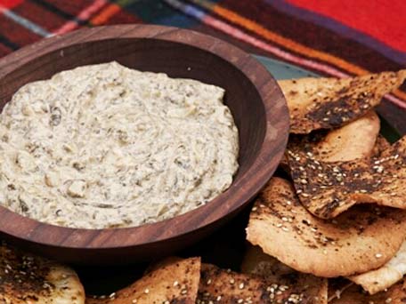 Image of Artichoke-and-spinach Dip With Spiced Pita Chips, Kitchen Daily