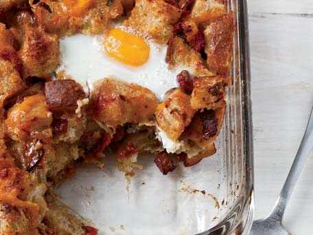 Bacon, Tomato and Cheddar Breakfast Bake with Eggs