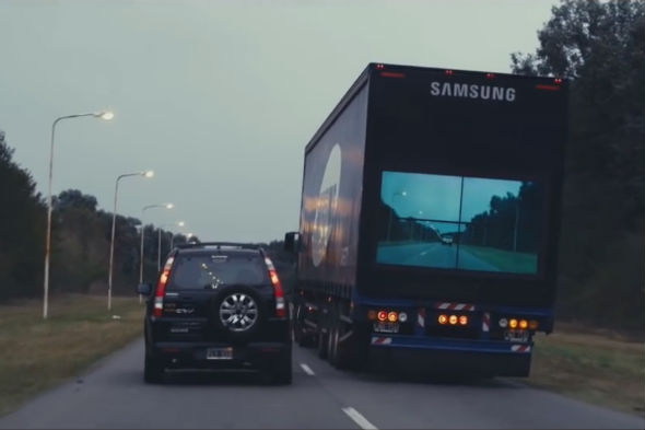 Video: Samsung safety kit displays road ahead on back of HGVs