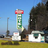 Whispering Pines Motel - Asheville, North Carolina - 