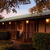 Hill Country Inn & Suites - San Antonio, Texas - 