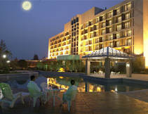 Jinling Riverside Conference Hotel - Nanjing, China - 