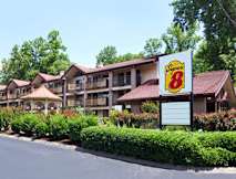 Super 8 Gatlinburg Downtown - Gatlinburg, Tennessee - 