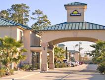 Days Inn & Suites - Houston, Texas - 