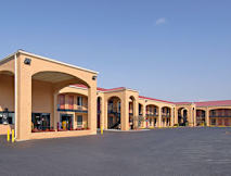 Howard Johnson Inn - Newnan, Georgia - 