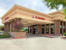 Ramada Inns & Suites - Glenwood Springs, Colorado - 