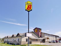Super 8 Motel Belgrade/Bozeman Airport - Belgrade, Montana - 