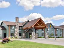 Super 8 Motel - Grand Rapids, Minnesota - 