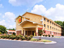 Super 8 Motel - Charlottesville, Virginia - 