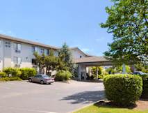 Super 8 Motel - Seattle, Washington - 