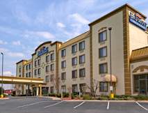 Baymont Inn & Suites Chattanooga - Chattanooga, Tennessee - 
