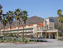 Travelodge Sylmar Country Side Inn - Sylmar, California - 