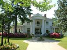Breeden Inn, Cottages & Retreat B&B - Bennettsville, South Carolina - 