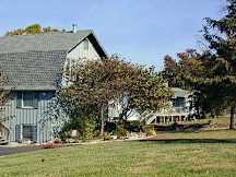 Red Bud Cove B & B Suites - Hollister, Missouri - 