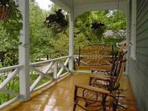 Louisa's Porch Homestay Bed & Breakfast - Asheville, North Carolina - 