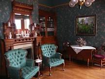 Squiers Manor Bed & Breakfast - Maquoketa, Iowa - 