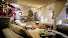 Four Seasons Hotel George V Paris