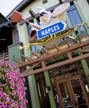 Naples Ristorante e Pizzeria