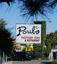 Paul's Motor Inn