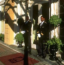 Lafayette Hotel & Suites Downtown