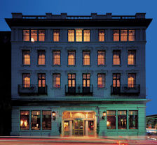 Market Pavilion Hotel