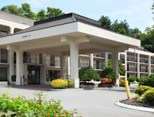 Baymont Inn & Suites Nashville Airport