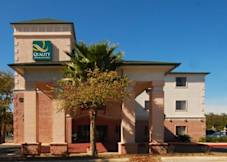 Days Inn & Suites Northwoods - San Antonio, Texas - 