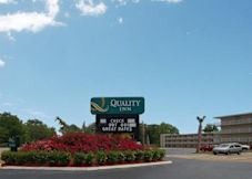 Quality Inn Pavilion - Virginia Beach, Virginia - 