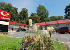 Econo Lodge University - Charlottesville, Virginia - 