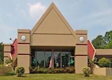 Travel Inn - Williamsburg, Virginia - 