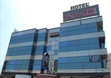 Hotel 5 - Tijuana, Mexico - 
