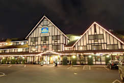 Best Western Plus Abercorn Inn - Richmond, Canada - Exterior at Night