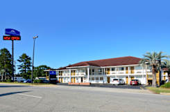 Americas Best Value Inn & Suites Ashburn - Ashburn, Georgia - 