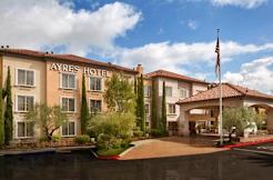 Ayres Hotel Laguna Woods - Laguna Woods, California - 