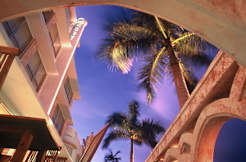 Crest Hotel & Suites - Miami Beach, Florida - 