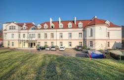 Hotel Calisia Kalisz - Kalisz, Poland - 