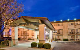 Holiday Inn Express & Suites - Branson, Missouri - 