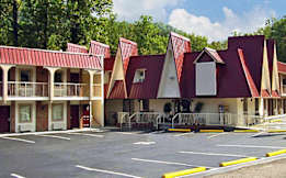Motel 6 Gatlinburg - Gatlinburg, Tennessee - 