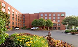 GuestHouse Intl Inn & Suites - Nashville, Tennessee - 