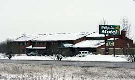 Walleye Inn Motel - Baudette, Minnesota - 