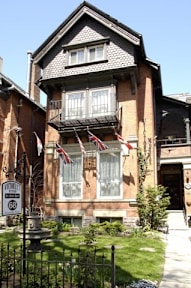 Victoria's Mansion