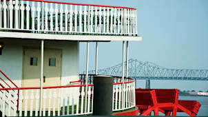 Paddle Steamer 