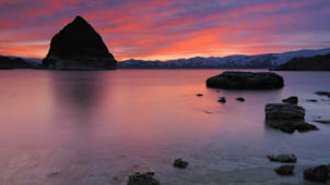 Pyramid Lake