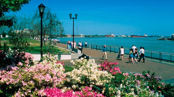 Woldenberg Riverfront Park 